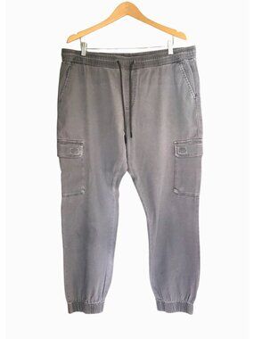 AND NOW THIS - MENS GREY CARGO ELASTIC WAIST TAPPER LEG PANTS SIZE X-LARGE